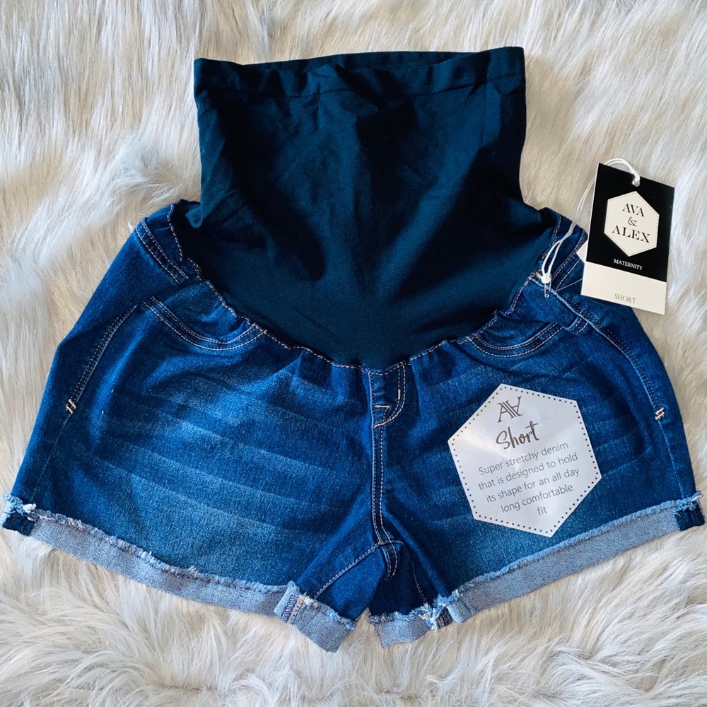 New maternity shorts